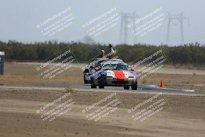 media/Oct-01-2022-24 Hours of Lemons (Sat) [[0fb1f7cfb1]]/1pm (Bus Stop)/